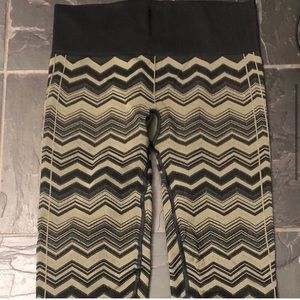 Lululemon Chevron Compression Sz10